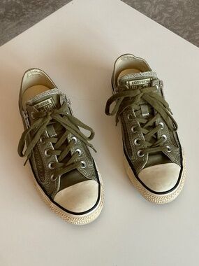 Converse Sneakers
